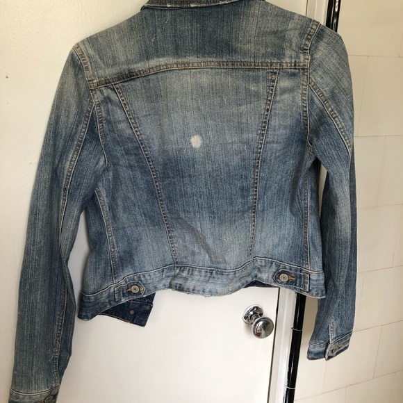 Simple and casual jean jacket - Picture 5 of 6